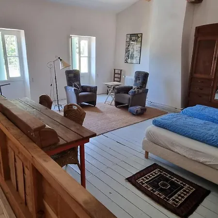 Bed & Breakfast Domaine De Laguneaussan Lesparre-Medoc