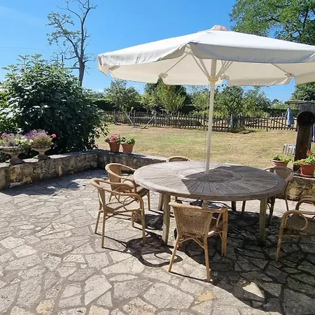Domaine De Laguneaussan 3*