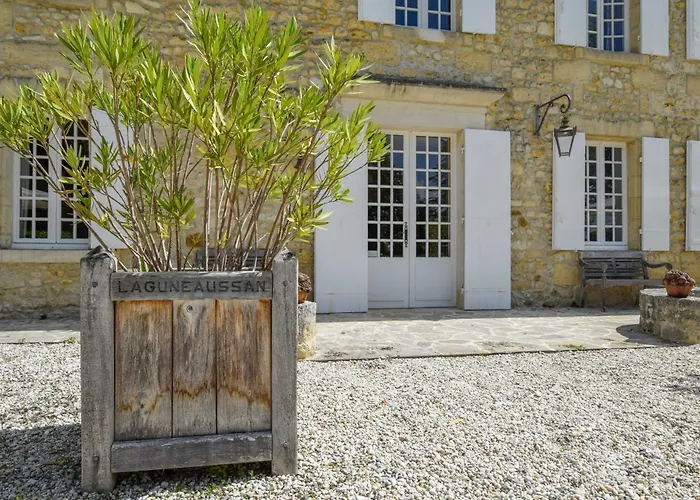 Domaine De Laguneaussan 3* Lesparre-Médoc