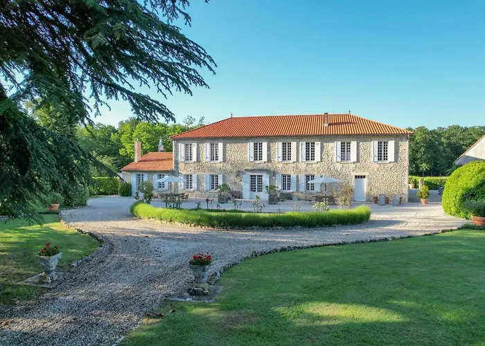 Domaine De Laguneaussan Bed and breakfast 3*